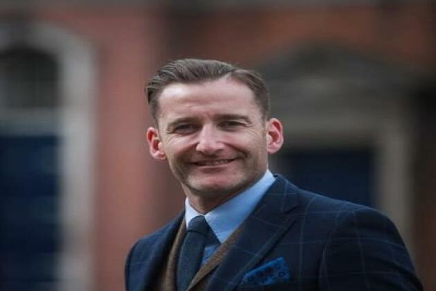 Tenor Paul Byrom Brings Celtic Music to Nashville