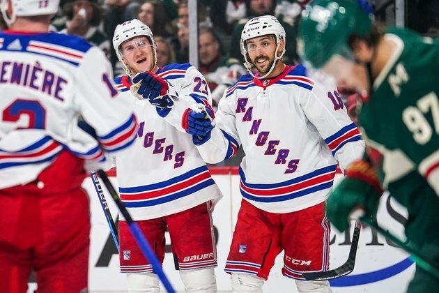 Rangers strike early, often to spoil Wild's home opener