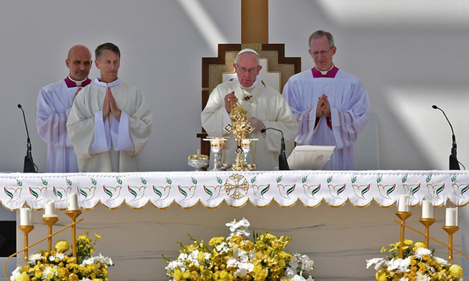Pope Francis holds historic public mass in UAE Pope Francis holds historic public mass in UAE