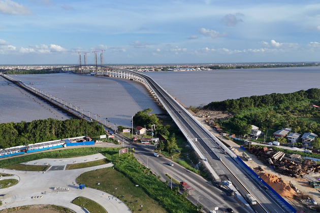 GUYANA-GEORGETOWN-CHINESE-BUILT-BRIDGE-OPEN
