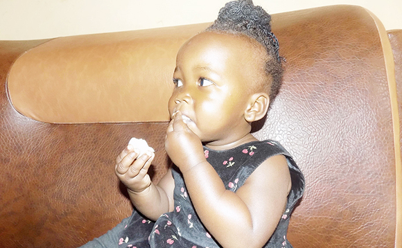 Omwana ng'alya eggi Omwana ng'alya eggi