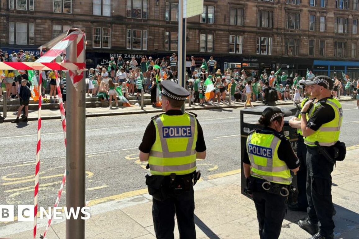 Bus shelters dismantled ahead of unofficial Celtic title party