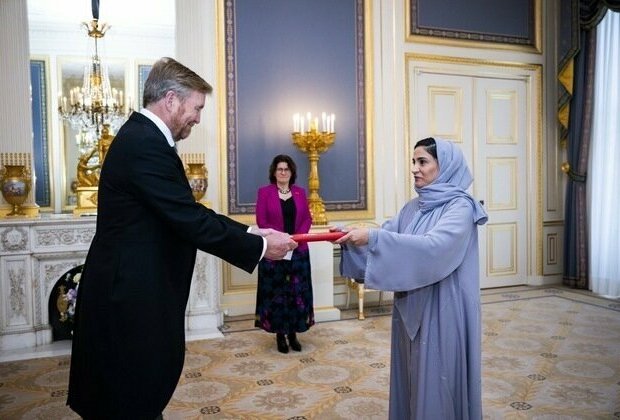 UAE Ambassador presents credentials to King of Netherlands