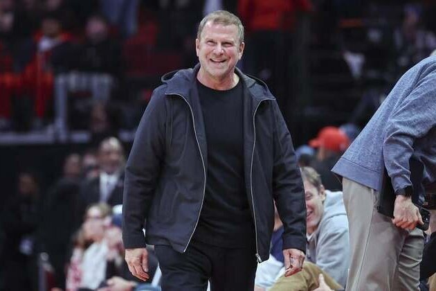 Reports: Sun moving to Houston in '27 after sale to Fertitta family