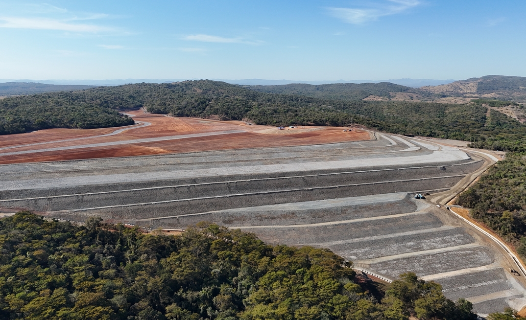Descaracterização da barragem Serra Grande, da AngloGold Ashanti