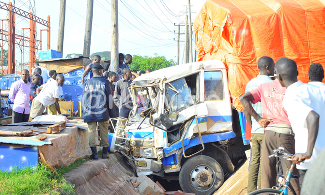 Lorry rams into traffic lights at Nakawa Lorry rams into traffic lights at Nakawa