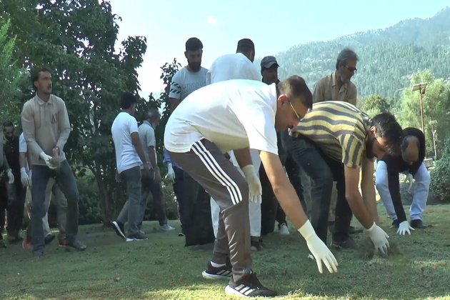 J-K: Bhaderwah Development Authority organises cleanliness drive at resort in Doda