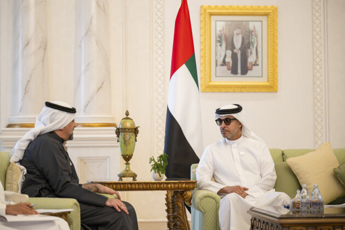 Hazza bin Zayed receives delegation from 'Department of Government Enablement', reviews achievements, latest updates of Mawaheb Talent Hub in Al Ain Region