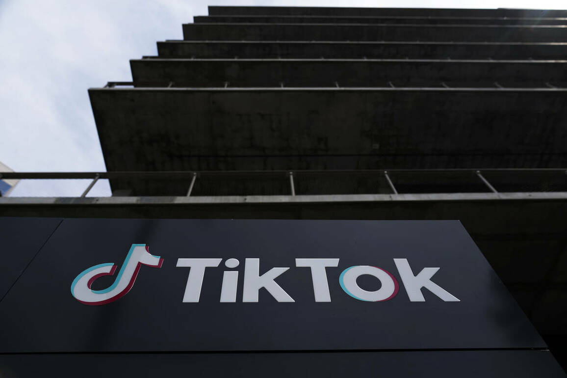 Donald Trump giving TikTok 75-day extension as White House tries to broker sale  and World