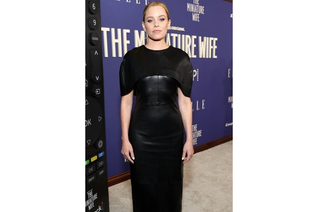 "I think I nailed it": Elizabeth Banks says she was told she "can't direct men"