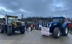 'We will not go away' - Farmers take supermarket blockades into fourth consecutive week