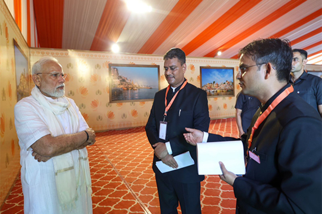 UP: PM Modi takes stock of flood situation in Varanasi