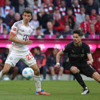 (SP)GERMANY-MUNICH-FOOTBALL-BUNDESLIGA-BAYERN MUNICH VS MOENCHENGLADBACH