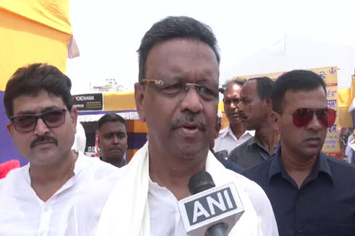 Firhad Hakim, Chandrima Bhattacharya to represent TMC during meeting with Election Commission on March 9