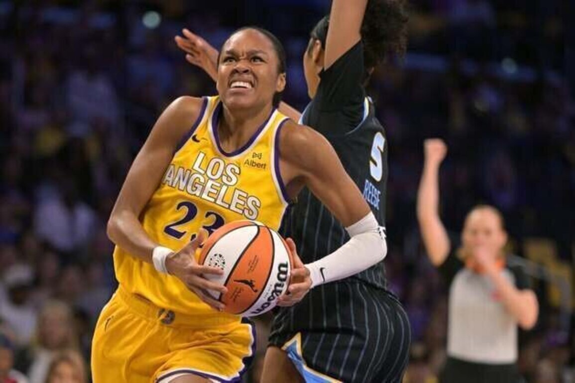F Azura Stevens rejoins Sky on reported 3-year deal