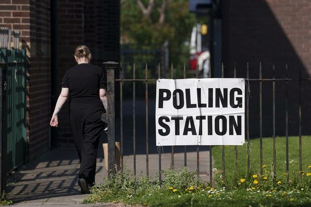 UK to overhaul immigration after Reform local election wins