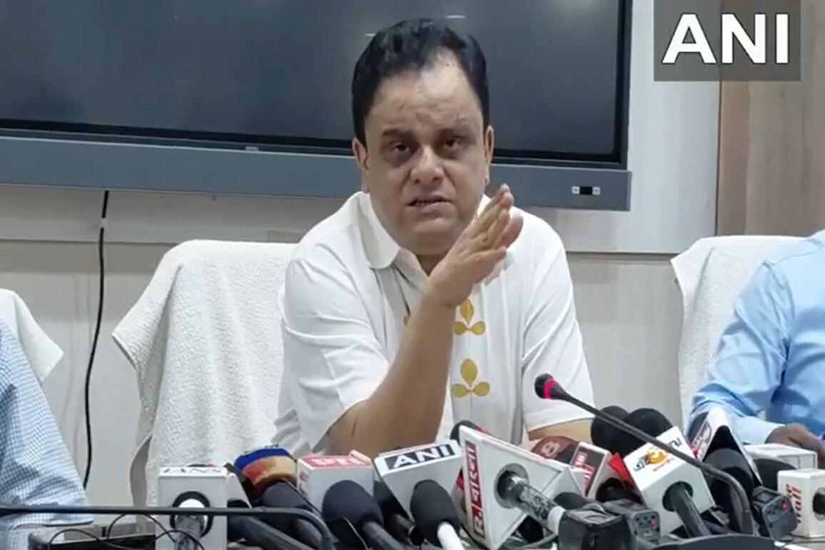 "No jobs in double-engine govt, candidates coming from other states in West Bengal": Education Minister Bratya Basu