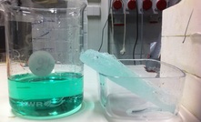 The research group carried out ice crystallisation experiments with nickel sulphate solution. Photo: LUT