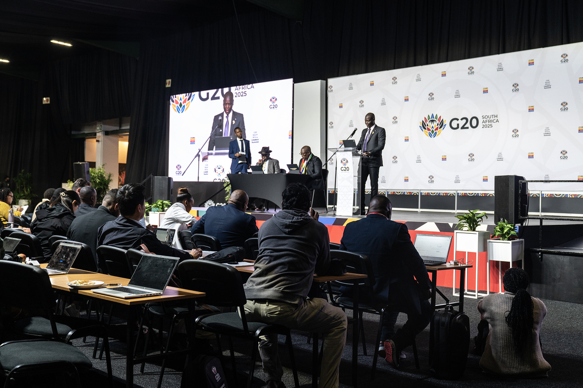 SOUTH AFRICA-JOHANNESBURG-FM-G20-PRESS CONFERENCE