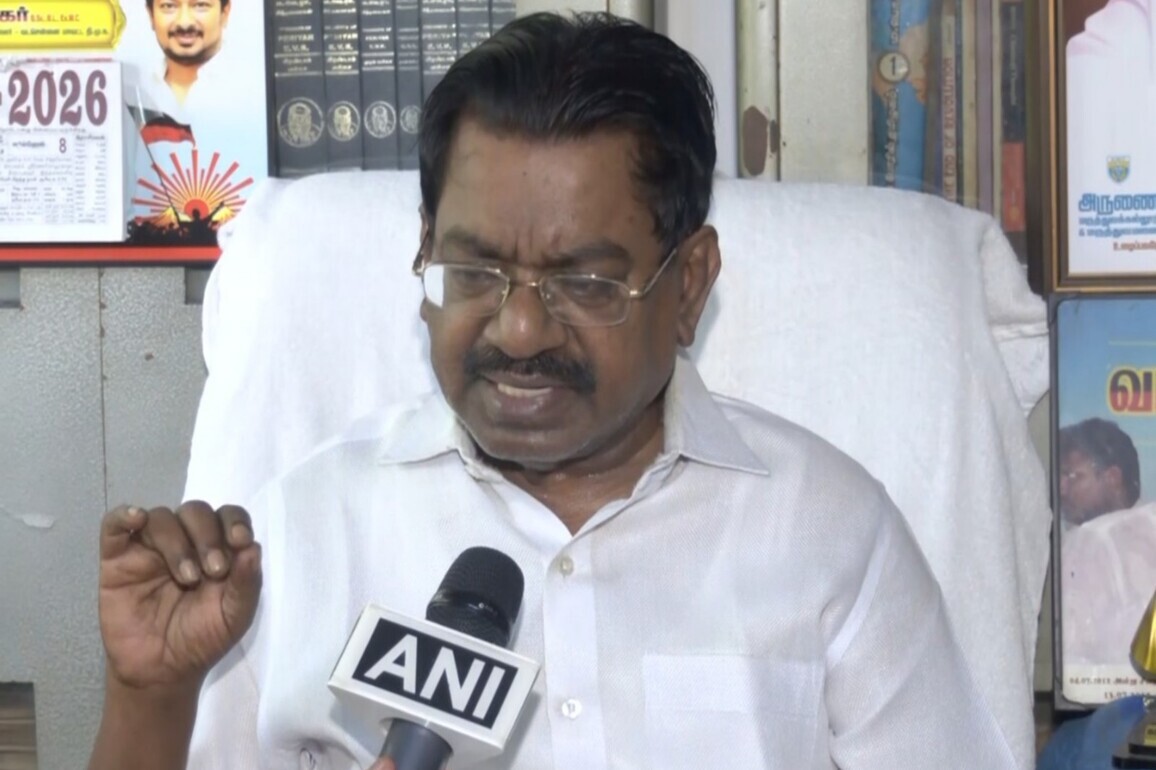 "Modi succumbed to Trump's pressure on Russian crude", says DMK's TKS Elangovan amid CNG price hike