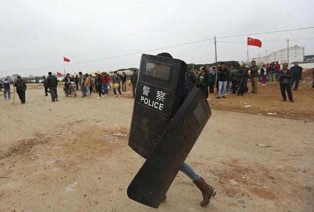 Civil unrest in China: Migrant workers protest in Zhejiang, Sichuan