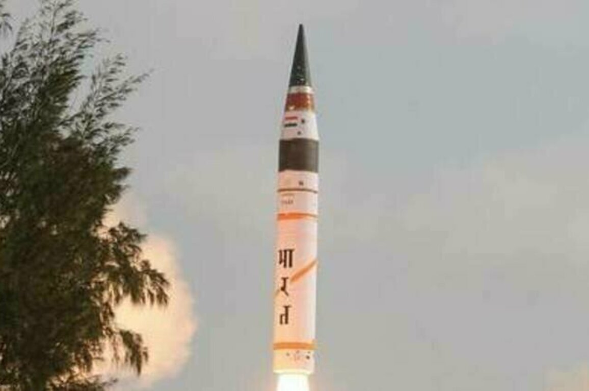 India test-fires new nuclear-capable missile (VIDEO)