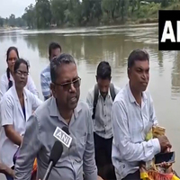 Chhattisgarh: Health team crosses swollen river to set up camp in Bijapur village