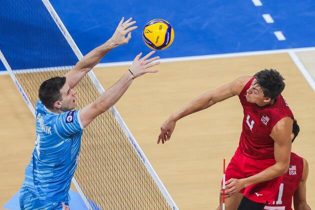 U.S., Bulgaria set up quarters clash at volleyball worlds
