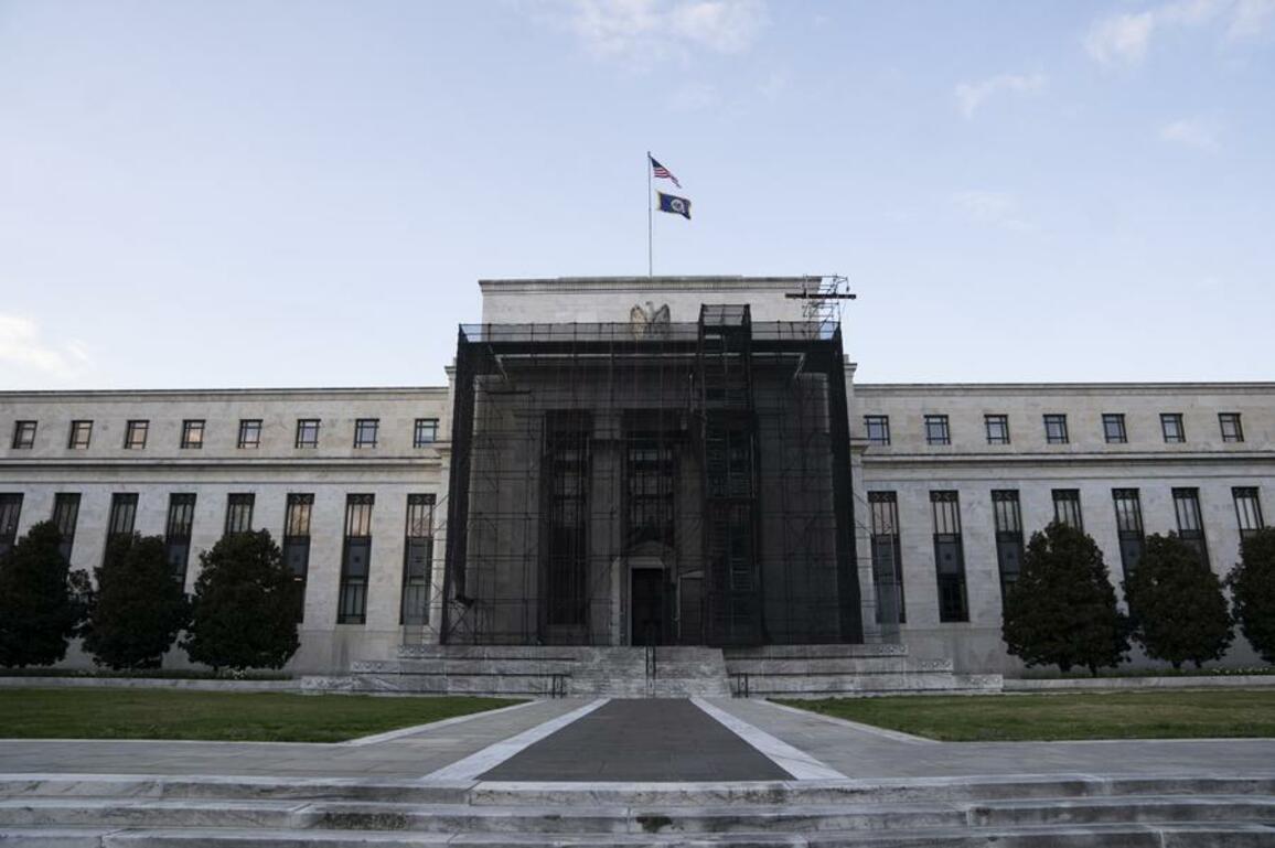 U.S. Fed keeps interest rates unchanged at 4.25-4.5 pct amid inflation concerns