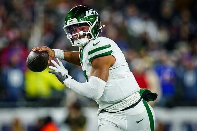 Jets QB Justin Fields (knee) to end season on injured reserve