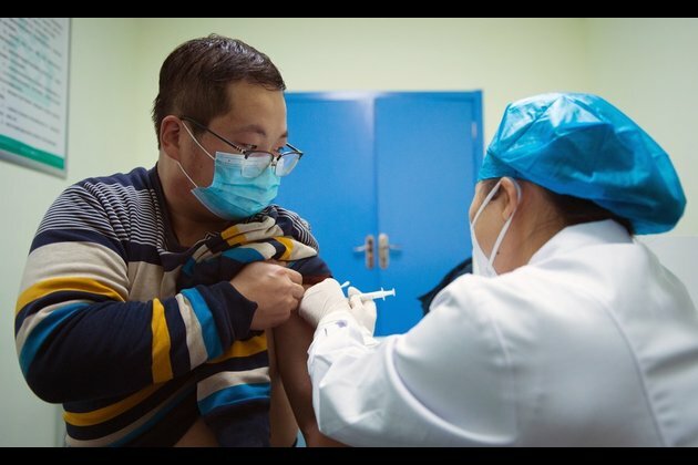 Xinhua Commentary: Vaccine slur more dangerous than virus