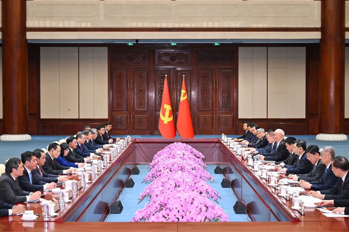 CHINA-BEIJING-CAI QI-VIETNAM-TRAN CAM TU-TALKS (CN)