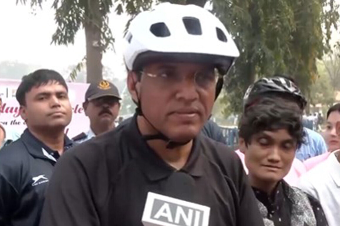 "We should stay fit, become empowered": Sports Minister Mansukh Mandaviya participates in Fit India Pink Cyclothon 2.0 on Women's Day