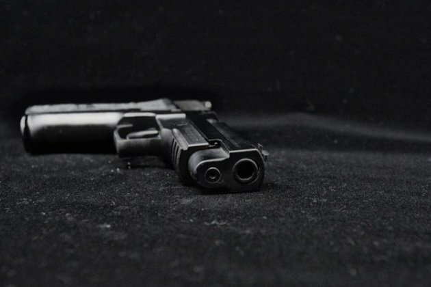 US man with gun cache charged for threatening to shoot up hotel