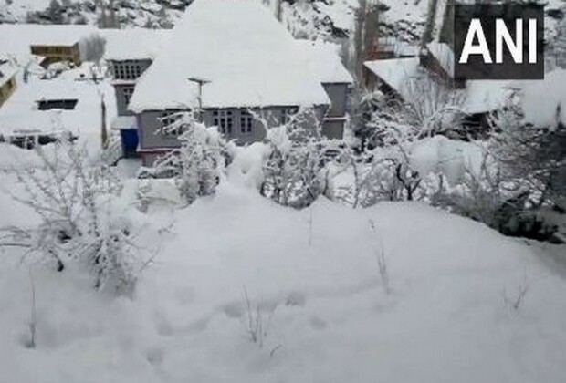 Himachal Pradesh: Lahaul and Spiti covered in white after heavy snowfall