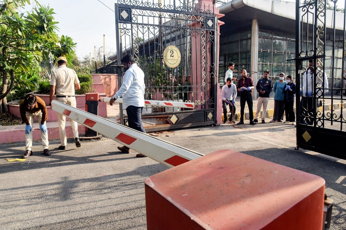 Delhi assembly security breach: Two police personnel suspended