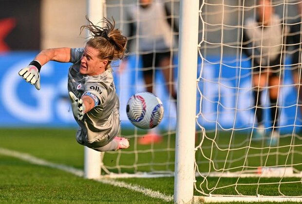 Chicago Red Stars unveil new name, logo