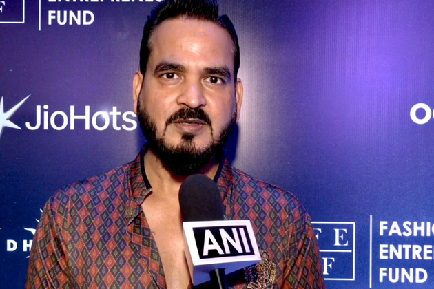 'Pitch To Get Rich' creator Sanjay Nigam, Karan Johar grace show's star-studded premiere