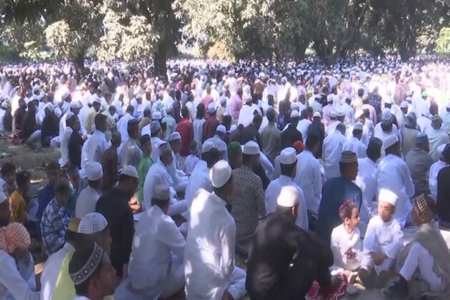 'Around 50,000 people gathered at Shahi Eidgah to offer Namaz': Sambhal DM Rajender Pensiya