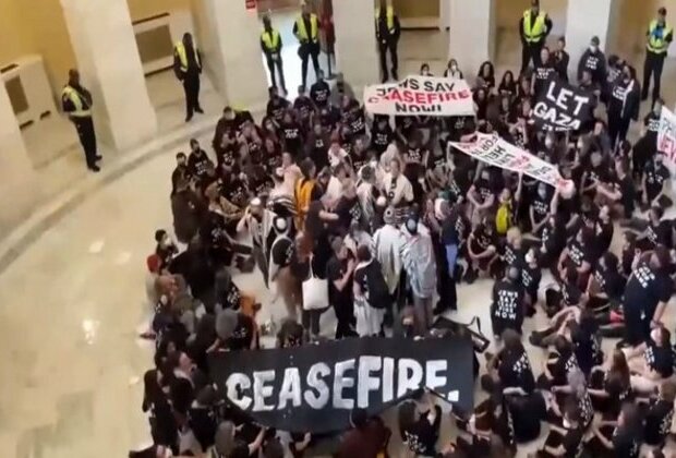 Demonstrators gather at US Capitol, urging ceasefire in Gaza