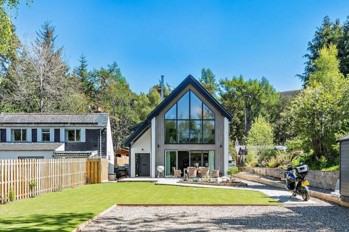 Stylish modern house in historic village of Braemar hits the market