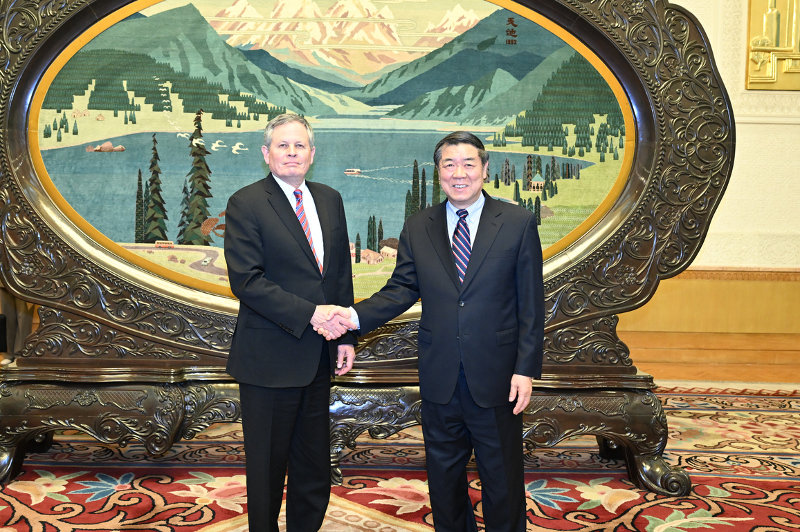 CHINA-BEIJING-HE LIFENG-U.S. SENATOR-MEETING (CN)