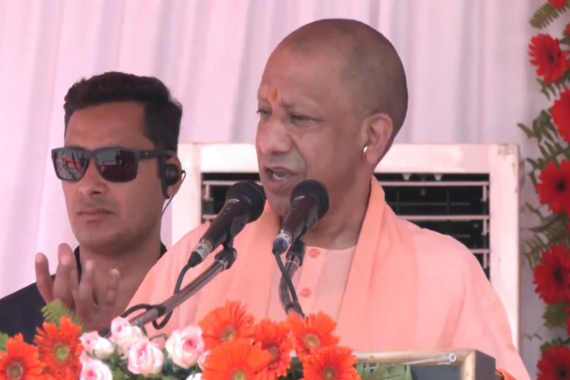 "Lucknow has reached new development heights": UP CM Yogi flags off 250 eco-friendly municipal vehicles