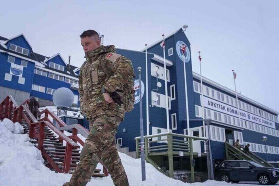 Trump threatens tariffs on NATO opponents of Greenland plan