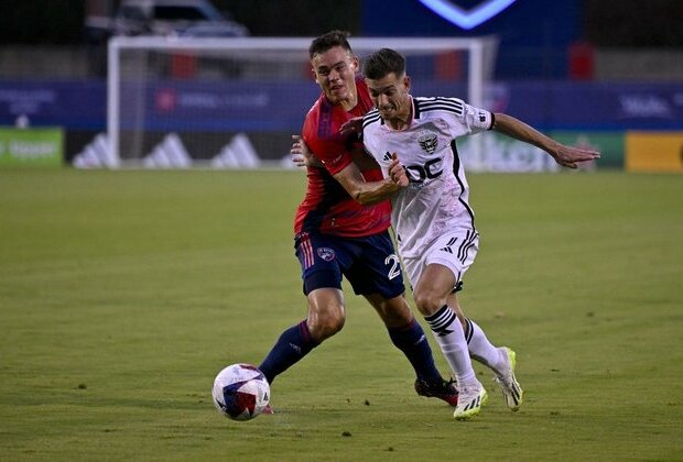 Taxi Fountas' late score pushes D.C. United past Dallas