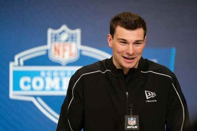 Raiders draft new centerpiece QB Fernando Mendoza No. 1 overall