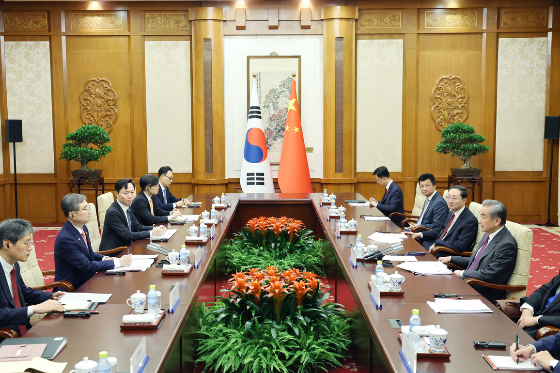 CHINA-BEIJING-WANG YI-ROK FM-TALKS (CN)