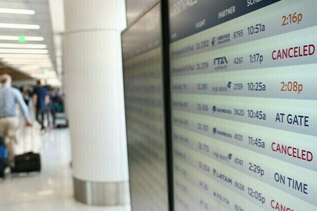 Europeans canceling trips to US  FT