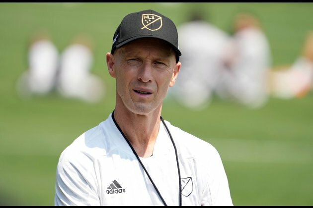 Toronto FC name Bob Bradley head coach, sporting director