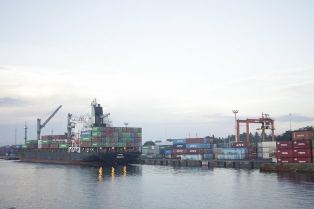 Rising PH debt still manageable&#039; economist